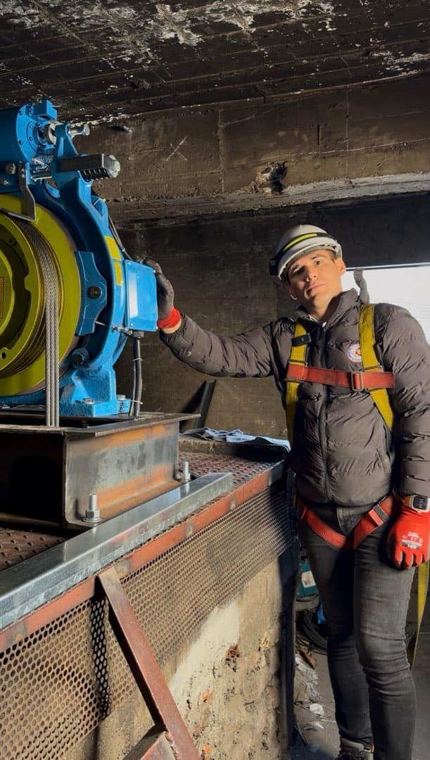 Renovación de Cabina — Cabinas de ascensores por Venechi en Santiago